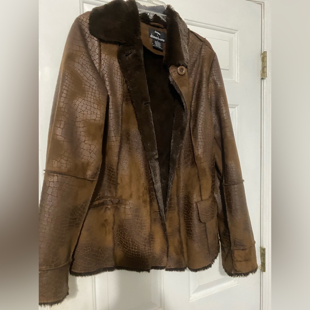 Dennis Basso - Polyester Jacket - EUC - Brown - Super Soft inside - Small